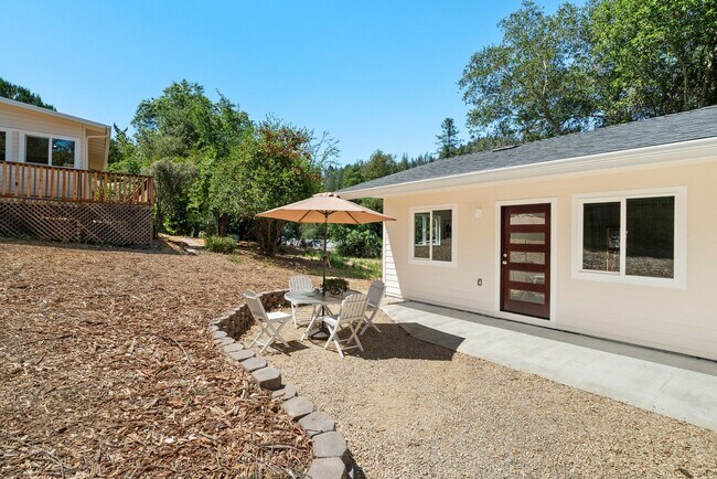 Building Photo - Spacious Newly Built ADU – Modern Comfort Close to Town