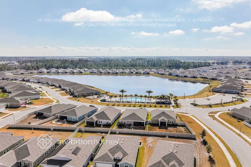 Building Photo - 9822 Lemon Grass Ln