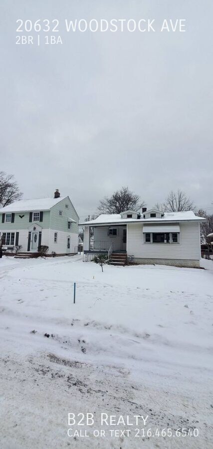 Building Photo - 20632 Woodstock Ave