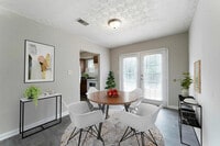 Building Photo - Room in Apartment on Mt Zion Rd