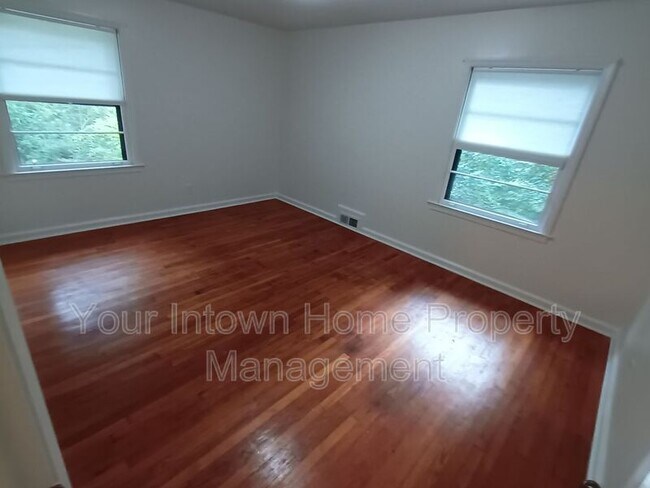 Building Photo - 1876 Mason Mill Rd