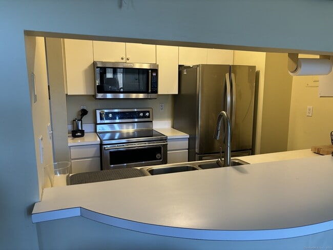 Building Photo - 127 Greyrock Pl