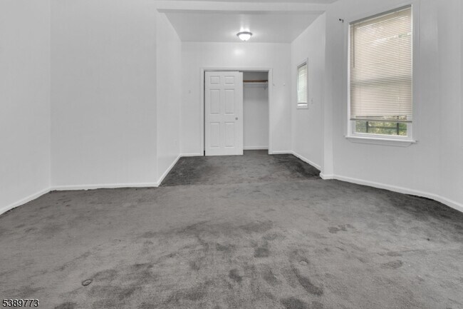 Building Photo - 54 3rd St