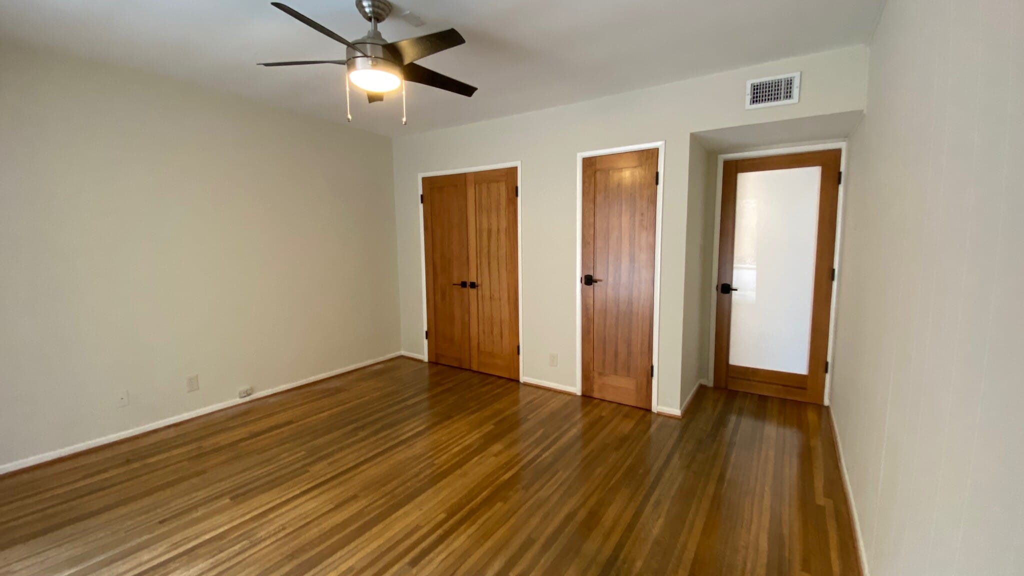 Building Photo - 4425 Maplewood Ave