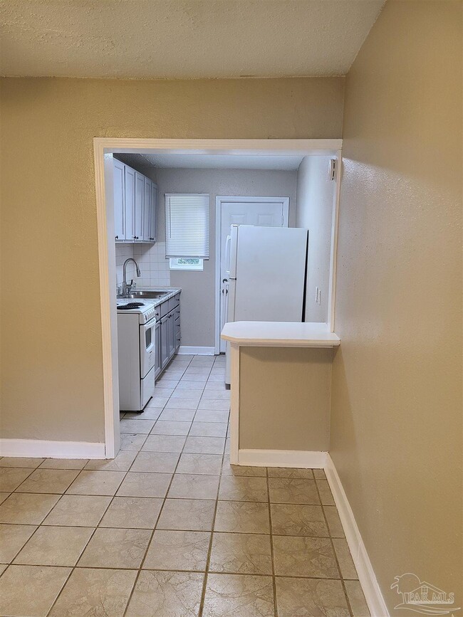 Building Photo - 612 McCarroll Rd