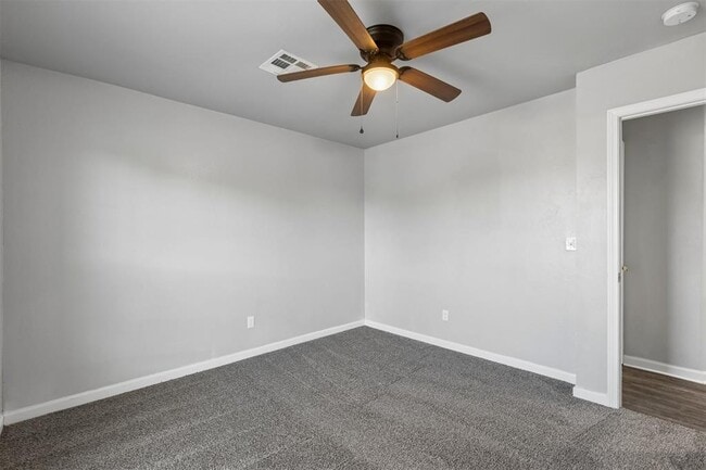 Building Photo - 403 Debra Ct