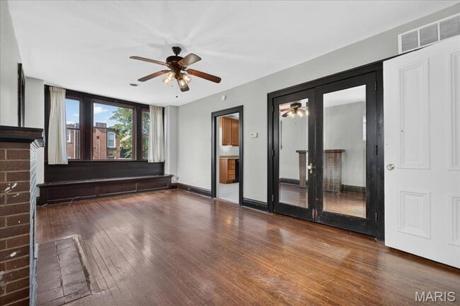 Building Photo - Cute Tower Grove South Home
