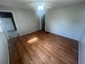 Building Photo - Lease option to buy