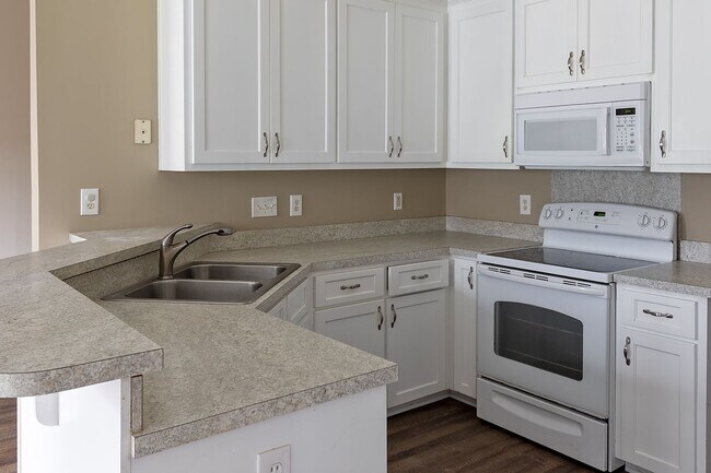 Building Photo - Home in Prattville