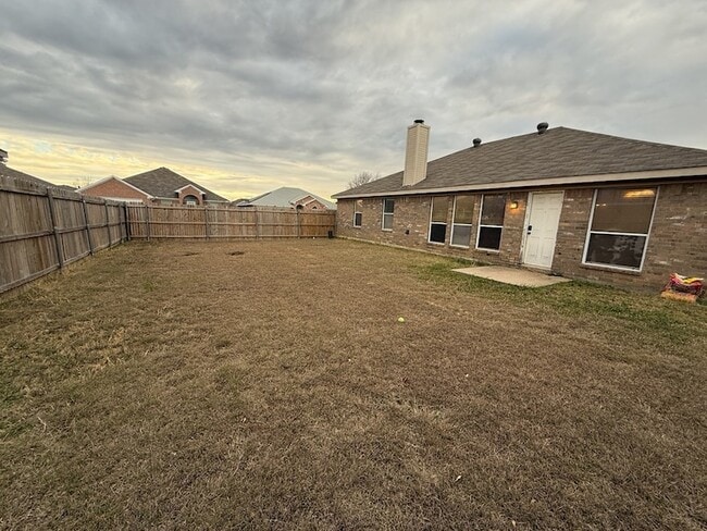 Building Photo - 7033 Snowy Owl St