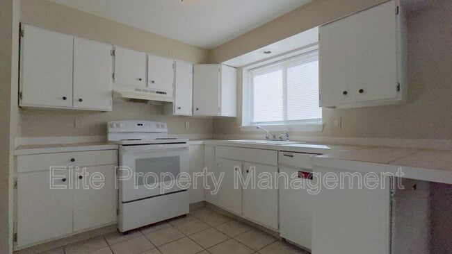 Building Photo - 8 Alan Shepard Rd