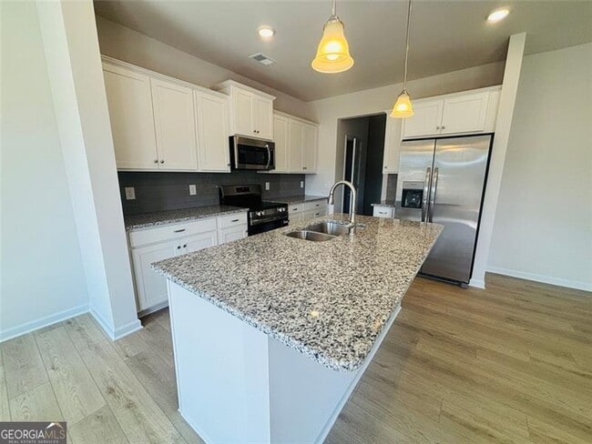 Building Photo - 206 Bastian Dr