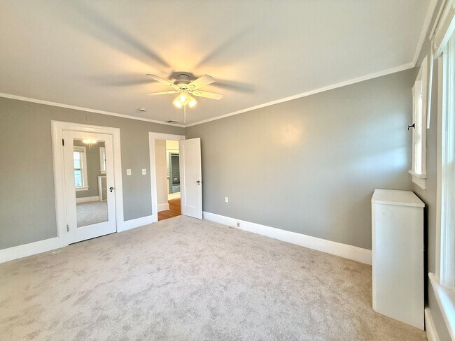 Building Photo - Timeless and Refined 3BR/2.5BA Colonial in Uptown Kingston