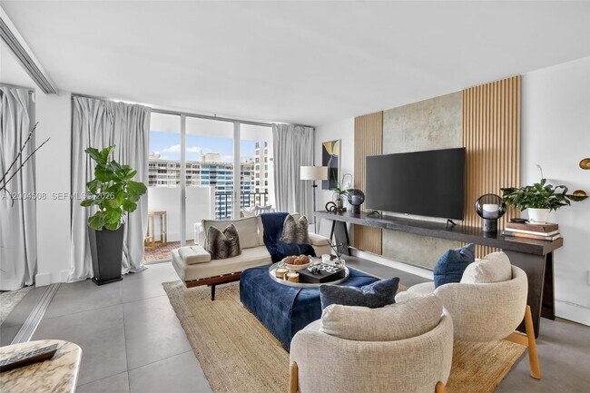 Building Photo - 2780 NE 183rd St