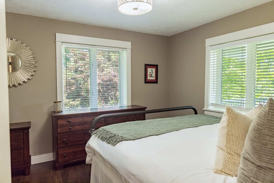 Building Photo - 8212 Bennett Rd