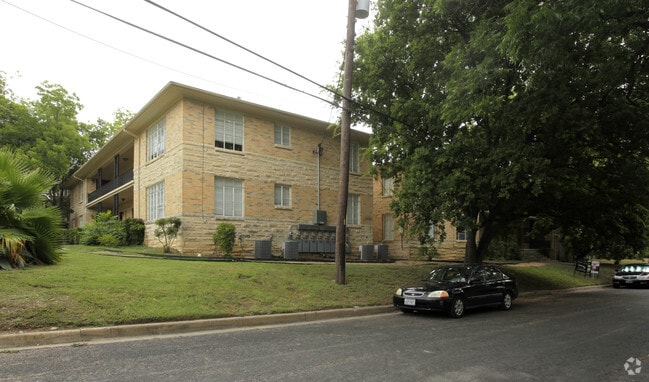 Building Photo - Escala at 34th