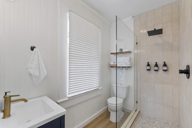 Building Photo - 311 Chatham St