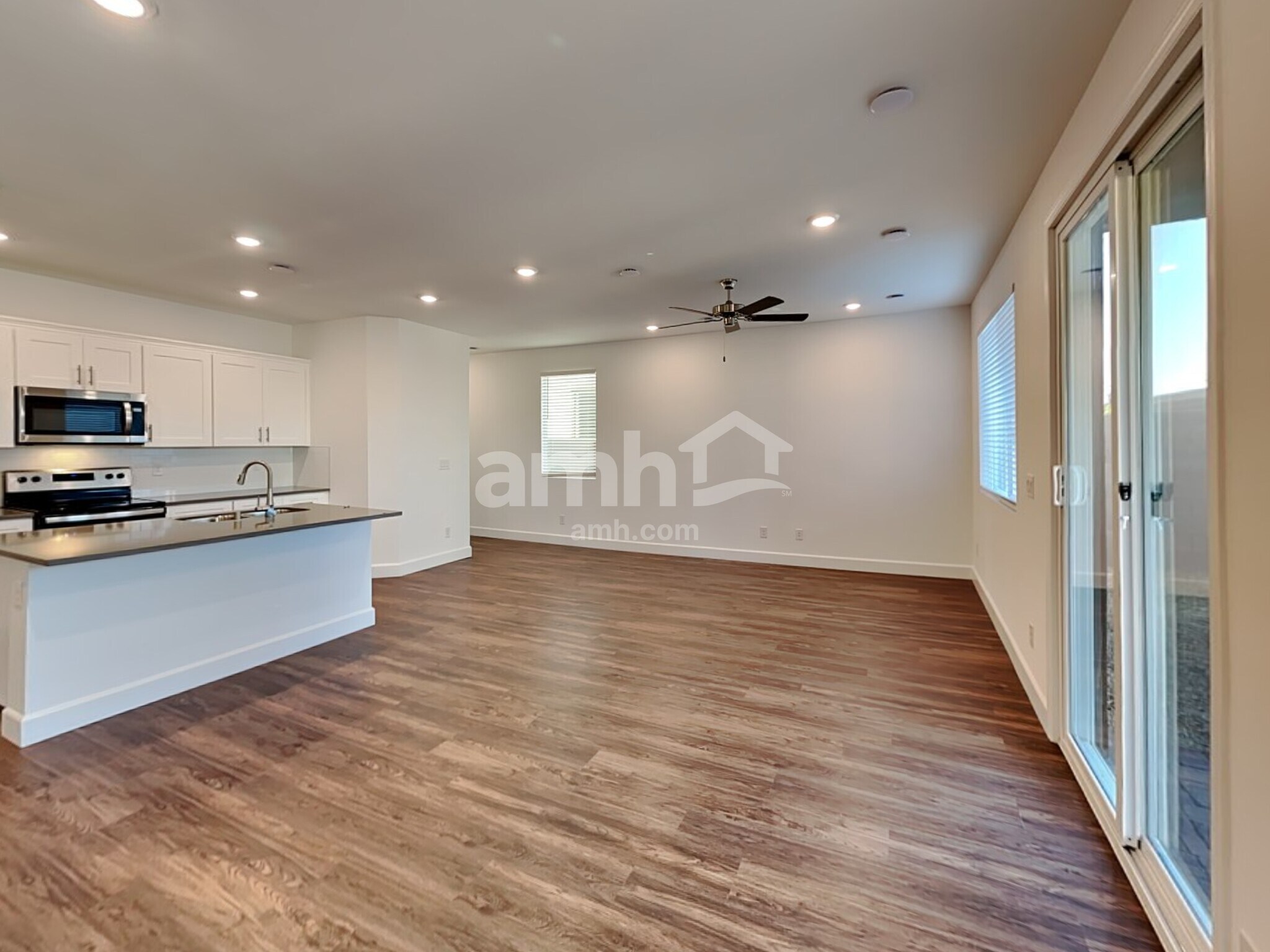 Building Photo - 10020 Spire St