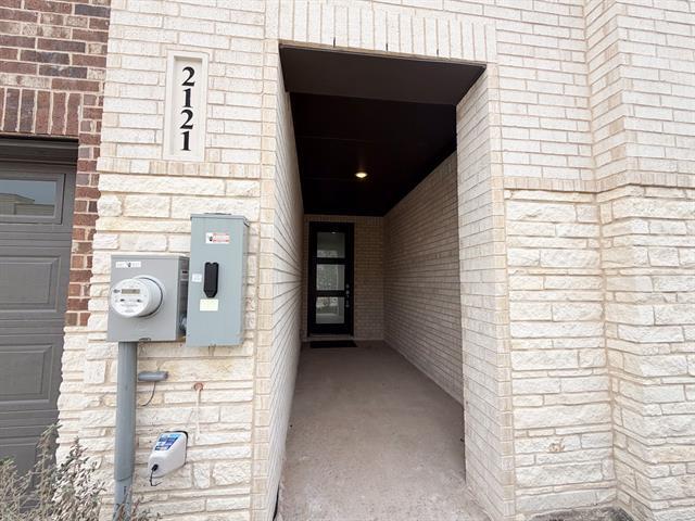 Building Photo - 2121 Layla Dr