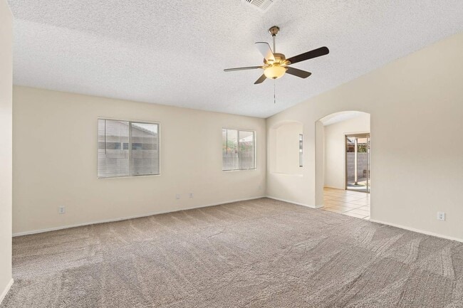 Building Photo - 6098 S Place Du Lis