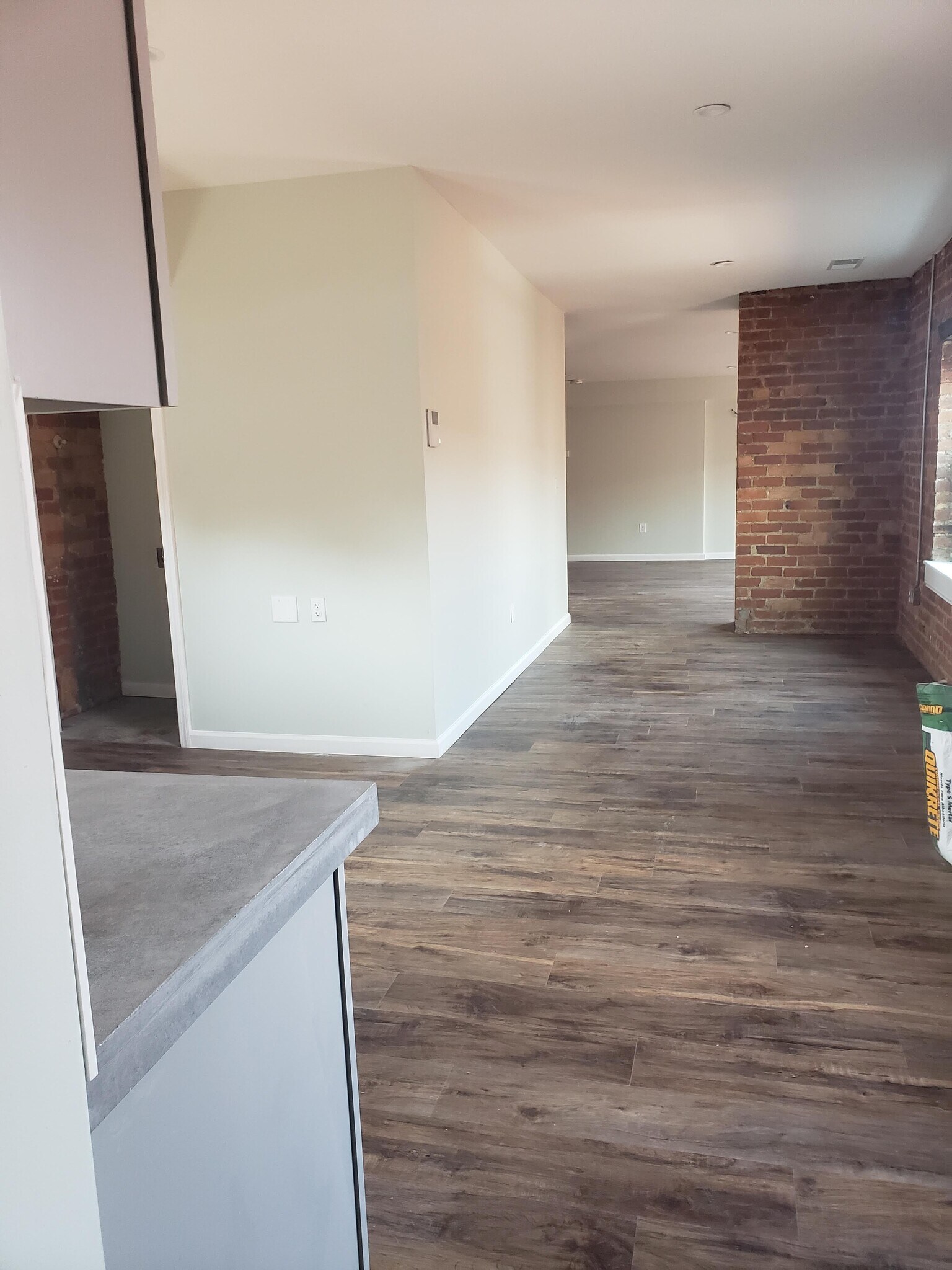 Exposed brick throughout - 836 York St