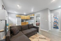 Building Photo - 438 N Park Ave