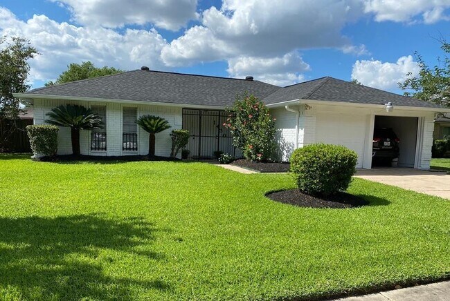 Primary Photo - 1430 Kenforest Dr