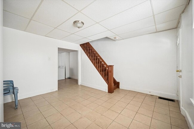 Building Photo - 6106 N Norwood St