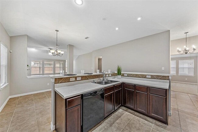 Building Photo - 922 Fulbourne Dr