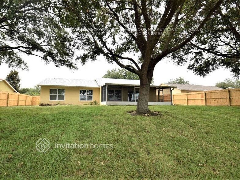 Building Photo - 14841 Margaux Dr