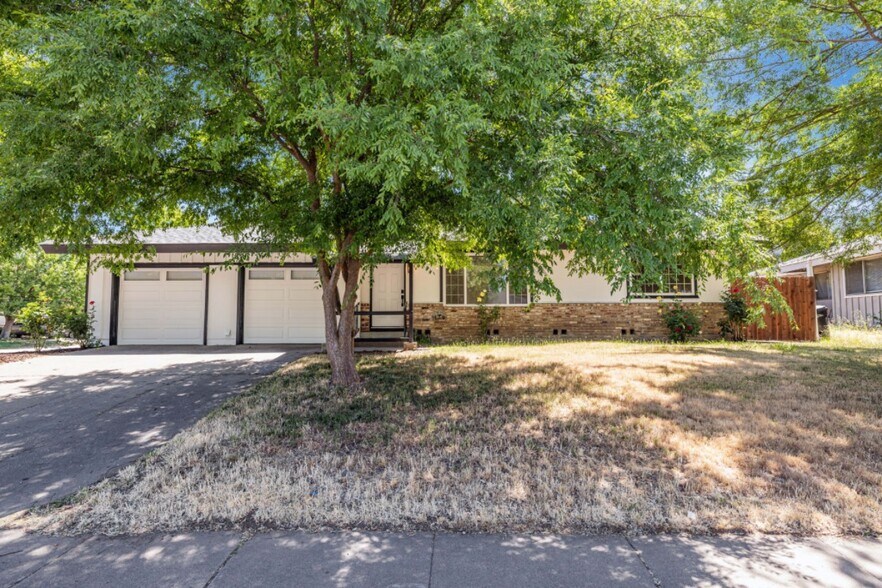 Primary Photo - 1134 Agatha Way