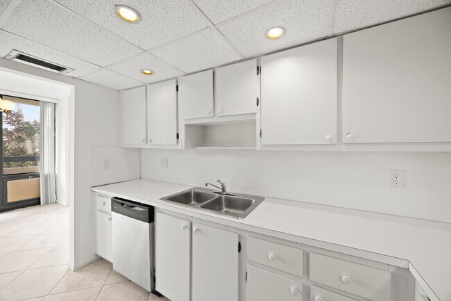 Building Photo - 1401 S Federal Hwy