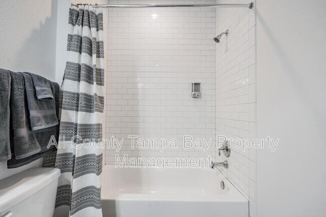 Building Photo - 2604 N Highland Ave