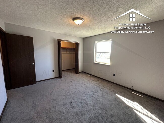 Building Photo - 531 Collier Ln