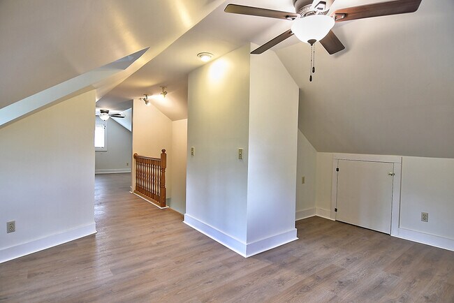 Building Photo - 2911 Shroyer Rd