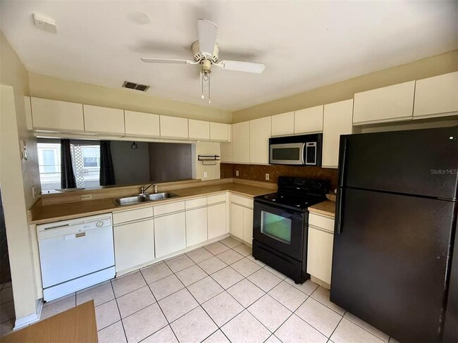 Building Photo - 986 Tillery Way