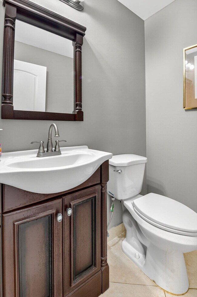 Building Photo - 94 Valencia C