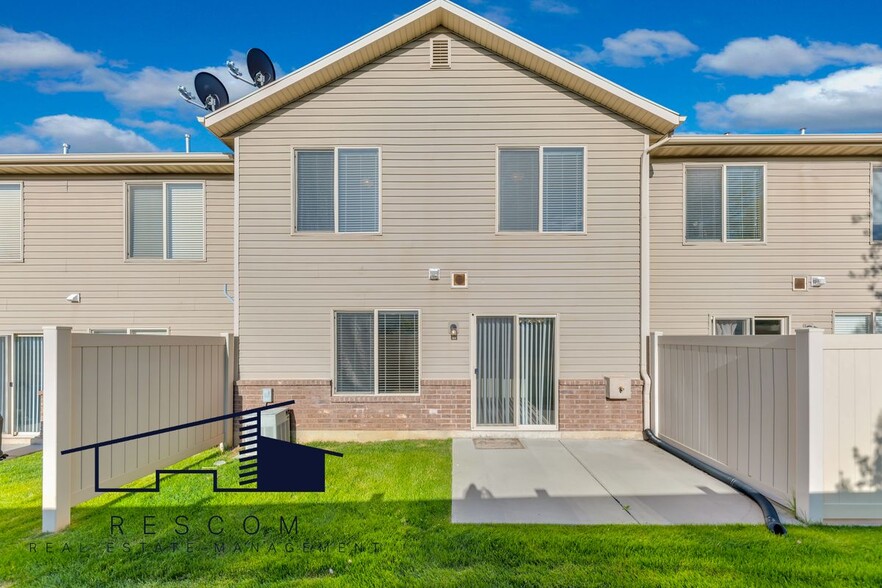 Building Photo - 2042 Evans Cove Loop