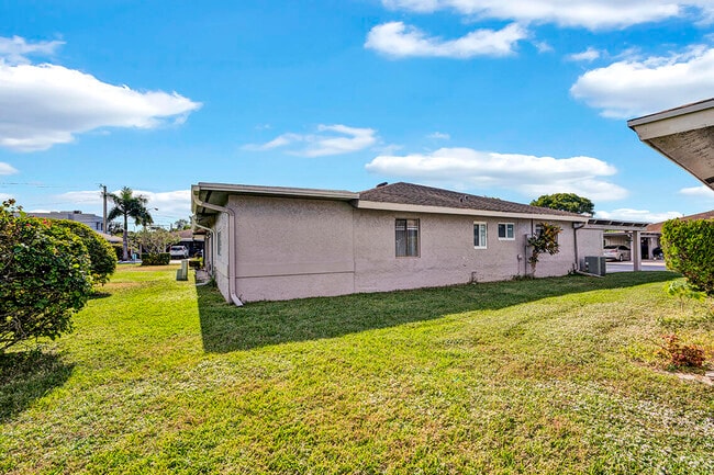 Building Photo - 6722 Moonlit Dr