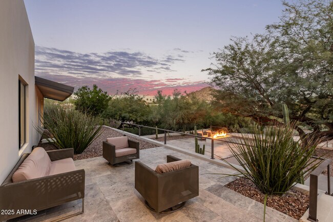 Building Photo - 6636 N 48th St