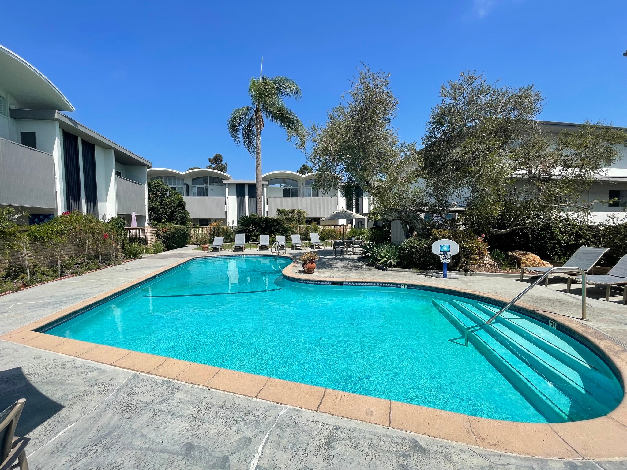 Building Photo - 4723 La Villa Marina Ln