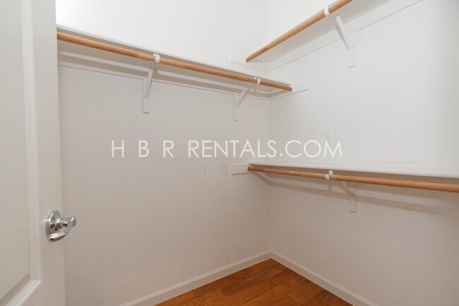 Building Photo - Questa Village - Mountain House- Spacious & Stylish 5-Bedroom Retreat in Mountain House – 3.5 Bat...