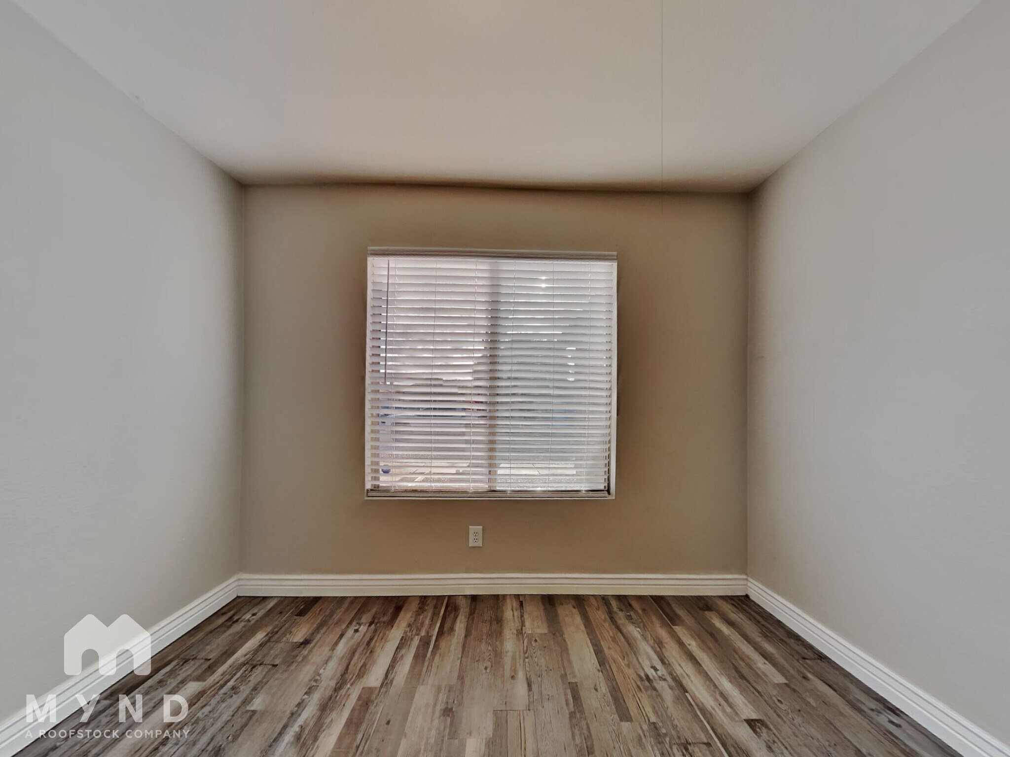 Building Photo - 4646 N 84th Ln