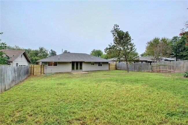 Building Photo - 8808 Clarewood Dr