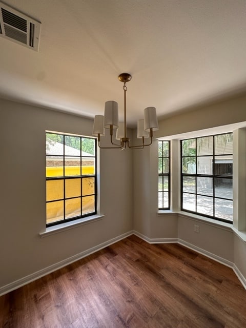 Building Photo - 212 Scotchpine Dr