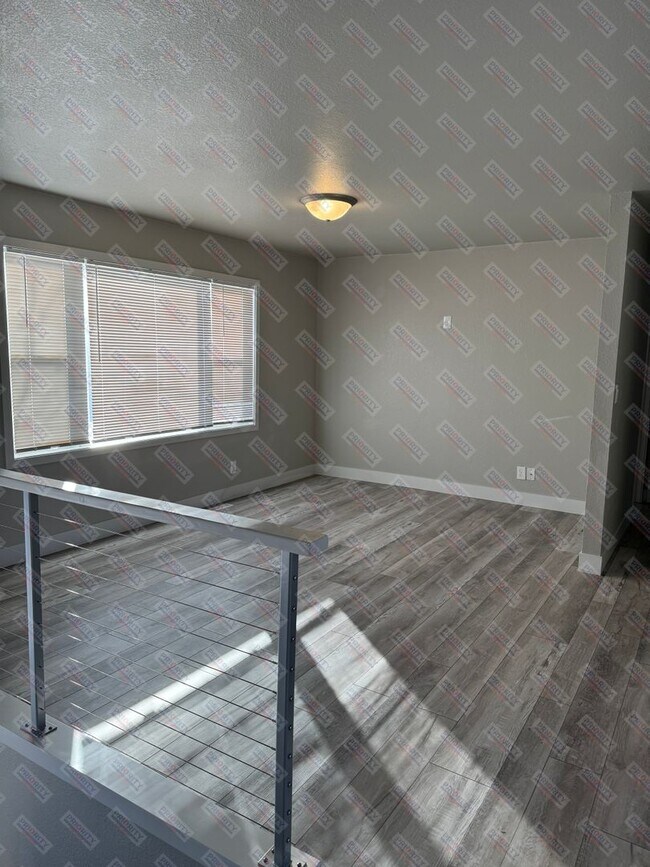 Building Photo - Property Agent Owned