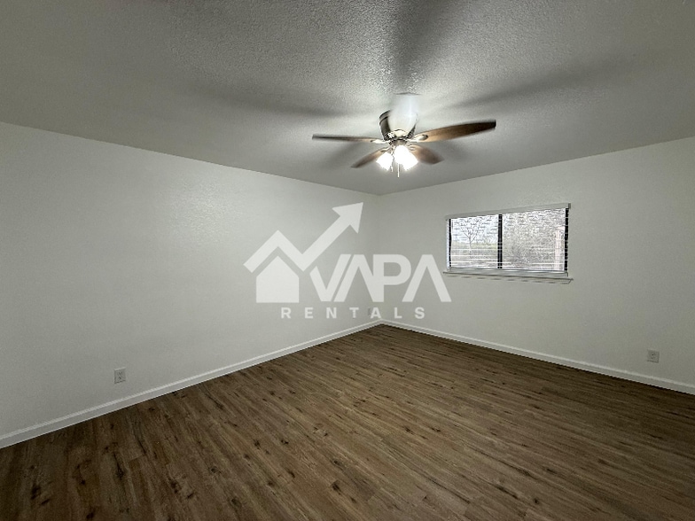 Building Photo - 7533 Foss Meadows