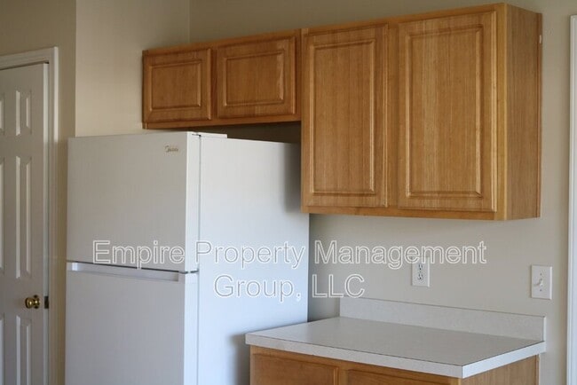 Building Photo - 341 Cane Brake Cir