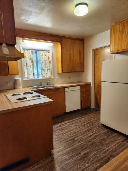 Building Photo - 903 Bannock St