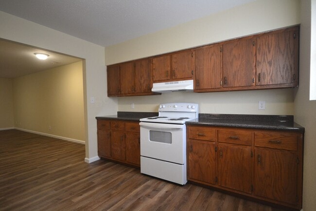 Building Photo - Pike Apartments